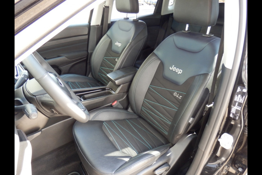 Jeep Compass 4xe 240 Hybride | Upland | leder | Navi | 18" |