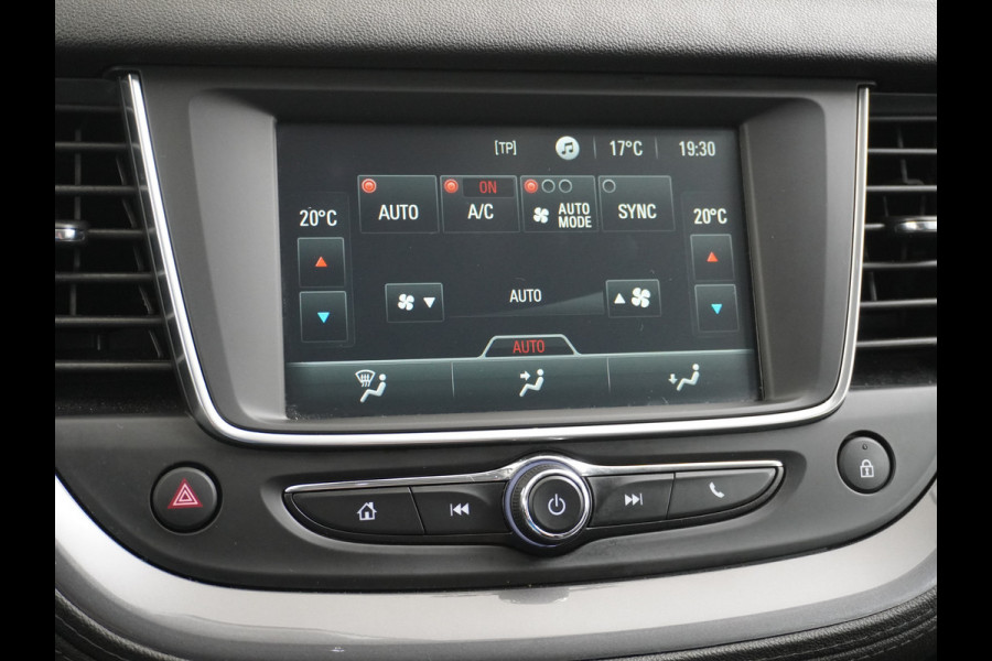 Opel Grandland X 131pk AUT. Navi Pdc Apple Carplay Android Trekhaak Ecc Cruise control AGR-Comfort Stoelen Verwarmd 1.2 Turbo Verkeersbord detectie Regen/Lichtsensor Led Wifi Rijstrooksensor Business Executive
