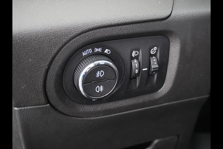 Opel Grandland X 131pk AUT. Navi Pdc Apple Carplay Android Trekhaak Ecc Cruise control AGR-Comfort Stoelen Verwarmd 1.2 Turbo Verkeersbord detectie Regen/Lichtsensor Led Wifi Rijstrooksensor Business Executive