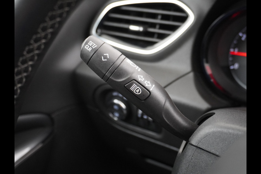 Opel Grandland X 131pk AUT. Navi Pdc Apple Carplay Android Trekhaak Ecc Cruise control AGR-Comfort Stoelen Verwarmd 1.2 Turbo Verkeersbord detectie Regen/Lichtsensor Led Wifi Rijstrooksensor Business Executive