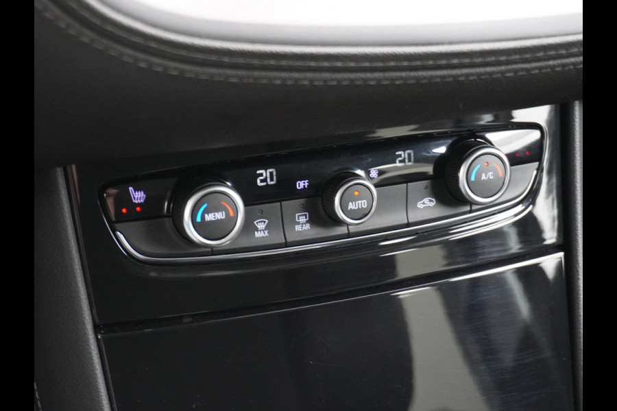 Opel Grandland X 131pk AUT. Navi Pdc Apple Carplay Android Trekhaak Ecc Cruise control AGR-Comfort Stoelen Verwarmd 1.2 Turbo Verkeersbord detectie Regen/Lichtsensor Led Wifi Rijstrooksensor Business Executive