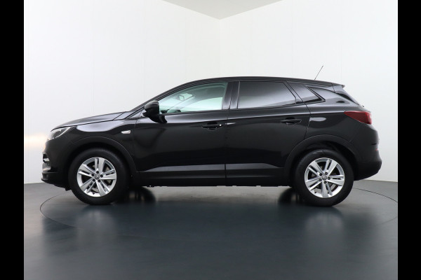 Opel Grandland X 131pk AUT. Navi Pdc Apple Carplay Android Trekhaak Ecc Cruise control AGR-Comfort Stoelen Verwarmd 1.2 Turbo Verkeersbord detectie Regen/Lichtsensor Led Wifi Rijstrooksensor Business Executive