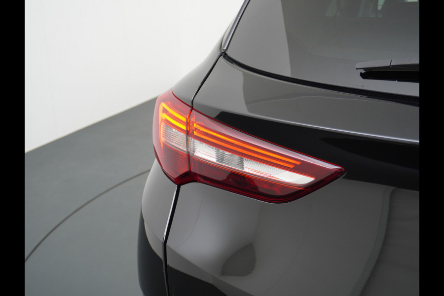 Opel Grandland X 131pk AUT. Navi Pdc Apple Carplay Android Trekhaak Ecc Cruise control AGR-Comfort Stoelen Verwarmd 1.2 Turbo Verkeersbord detectie Regen/Lichtsensor Led Wifi Rijstrooksensor Business Executive