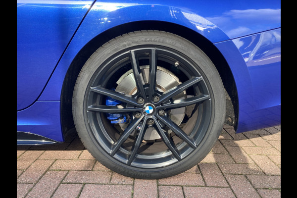 BMW 3-serie 330i M-Sport 260pk Automaat High Exec.Edition SCHUIFDAK/HARMANKARDON/LEDER/360CAMERA/HUD/19INCH