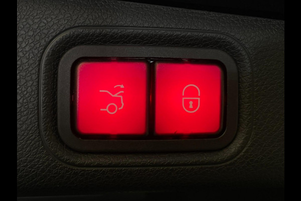 Mercedes-Benz E-Klasse 350d / NL-auto / Keyless / Sfeerverlichting