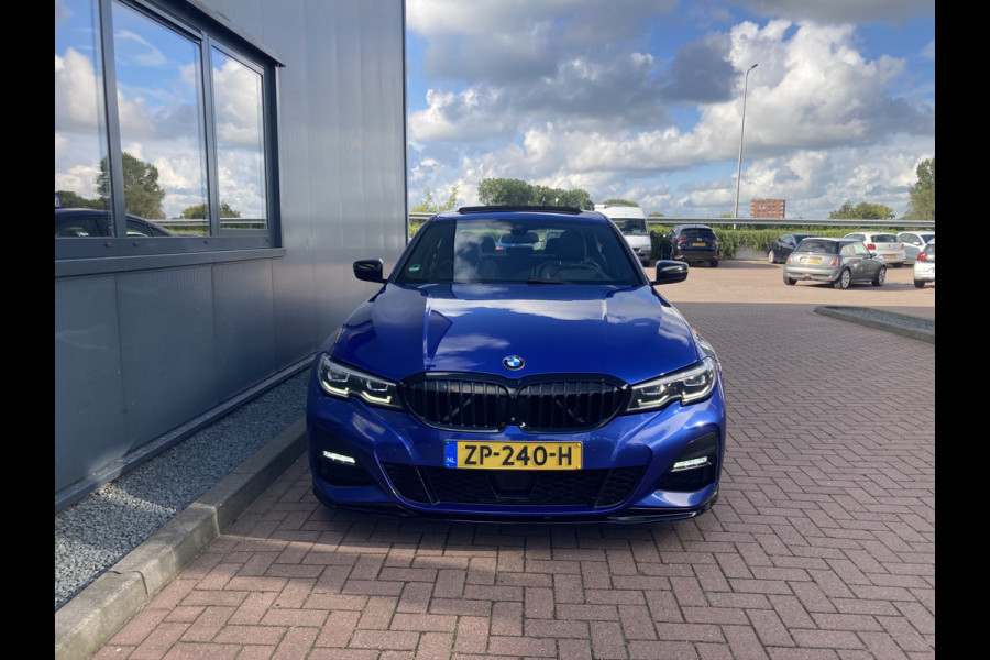 BMW 3-serie 330i M-Sport 260pk Automaat High Exec.Edition SCHUIFDAK/HARMANKARDON/LEDER/360CAMERA/HUD/19INCH