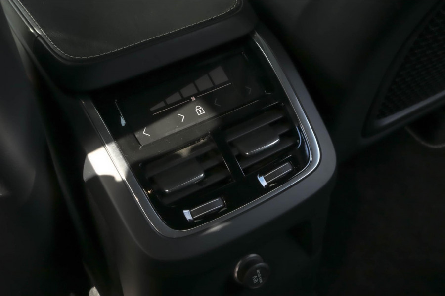 Volvo XC90 2.0 T8 Twin Engine AWD R-Design - 7-PERSOONS