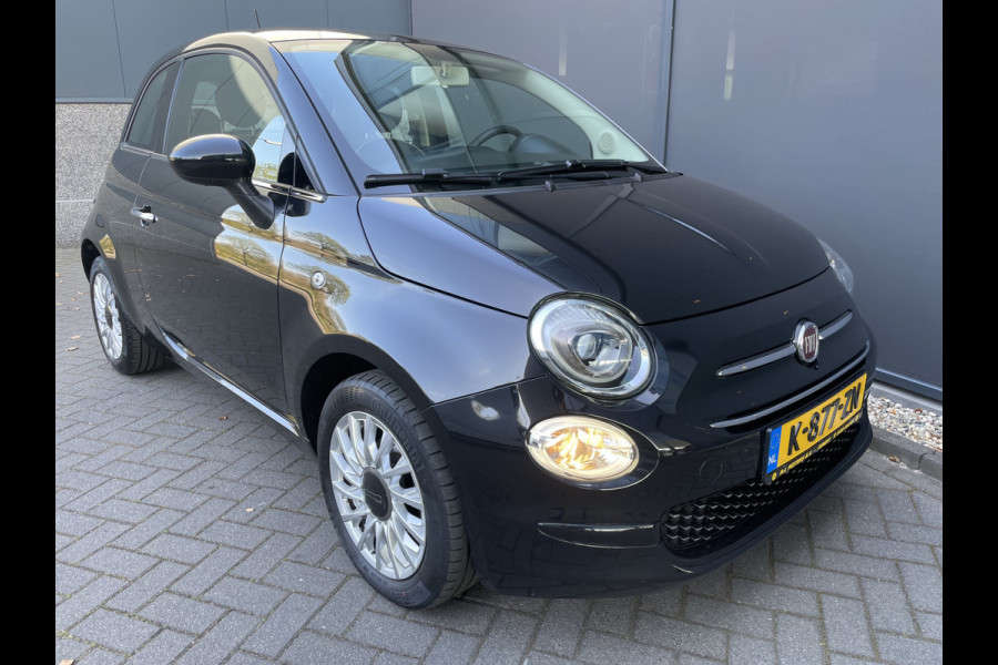 Fiat 500 1.2 Lounge Cruise control - Licht metalen velgen - Navigatie - Panoramadak - Parkeersensoren achter - regensensor - mistlampen - lederen stuurwiel