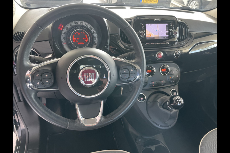 Fiat 500 1.2 Lounge Cruise control - Licht metalen velgen - Navigatie - Panoramadak - Parkeersensoren achter - regensensor - mistlampen - lederen stuurwiel