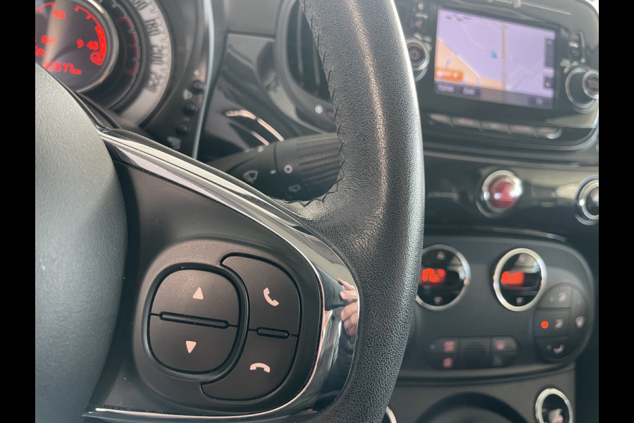 Fiat 500 1.2 Lounge Cruise control - Licht metalen velgen - Navigatie - Panoramadak - Parkeersensoren achter - regensensor - mistlampen - lederen stuurwiel