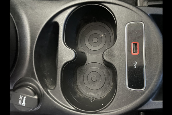 Fiat 500 1.2 Lounge Cruise control - Licht metalen velgen - Navigatie - Panoramadak - Parkeersensoren achter - regensensor - mistlampen - lederen stuurwiel
