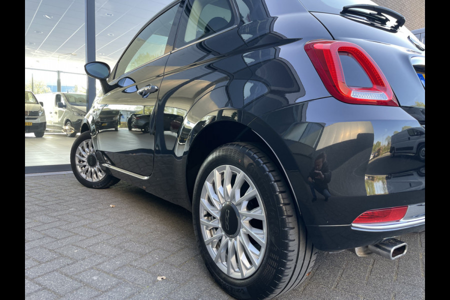 Fiat 500 1.2 Lounge Cruise control - Licht metalen velgen - Navigatie - Panoramadak - Parkeersensoren achter - regensensor - mistlampen - lederen stuurwiel