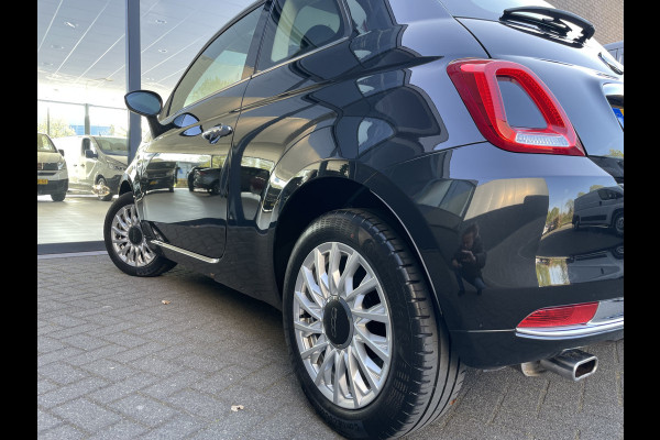 Fiat 500 1.2 Lounge Cruise control - Licht metalen velgen - Navigatie - Panoramadak - Parkeersensoren achter - regensensor - mistlampen - lederen stuurwiel