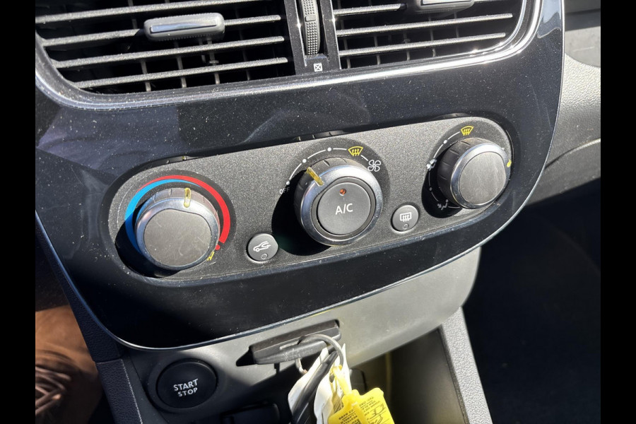 Renault Clio Estate 0.9 TCe Limited | Navigatie