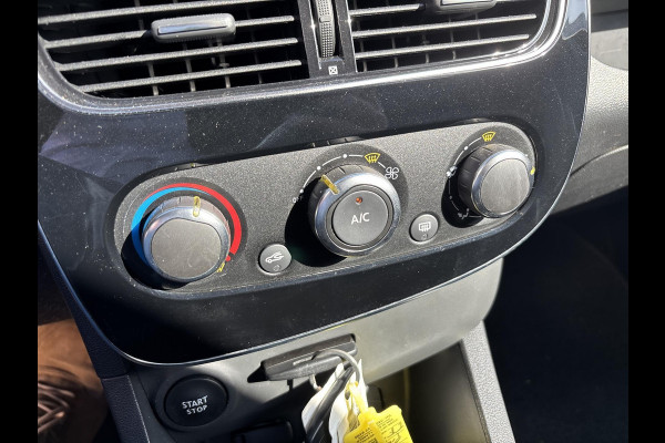 Renault Clio Estate 0.9 TCe Limited | Navigatie