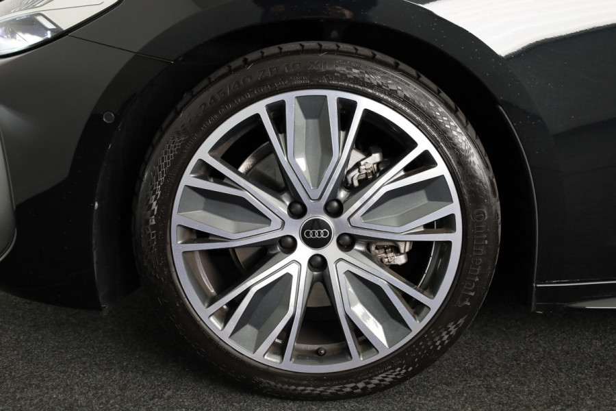 Audi A5 Avant 2.0 TFSI edition one 204pk | 19 inch lichtmetalen velgen | Elektrisch verstelbare voorstoelen | Parkeer assistent plus