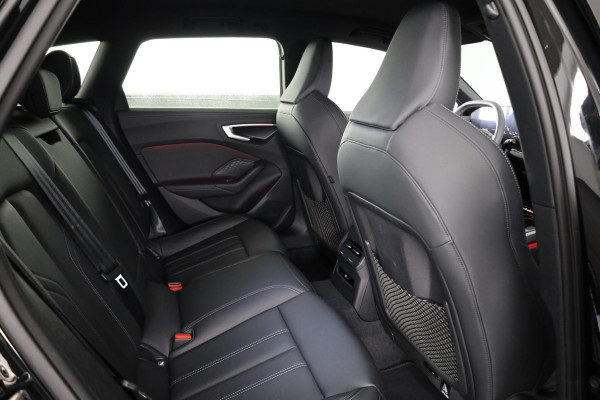 Audi A5 Avant 2.0 TFSI edition one 204pk | 19 inch lichtmetalen velgen | Elektrisch verstelbare voorstoelen | Parkeer assistent plus