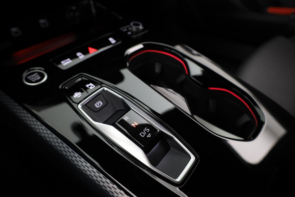 Audi A5 Avant 2.0 TFSI edition one 204pk | 19 inch lichtmetalen velgen | Elektrisch verstelbare voorstoelen | Parkeer assistent plus