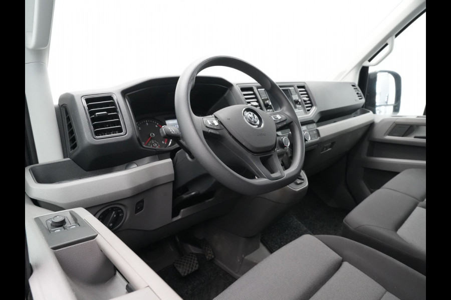 Volkswagen Crafter 30 2.0 TDI 140pk DSG L3H3 Highline Navi via App Camera Trekhaak Voorruitverwarming