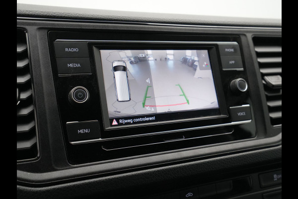 Volkswagen Crafter 30 2.0 TDI 140pk DSG L3H3 Highline Navi via App Camera Trekhaak Voorruitverwarming