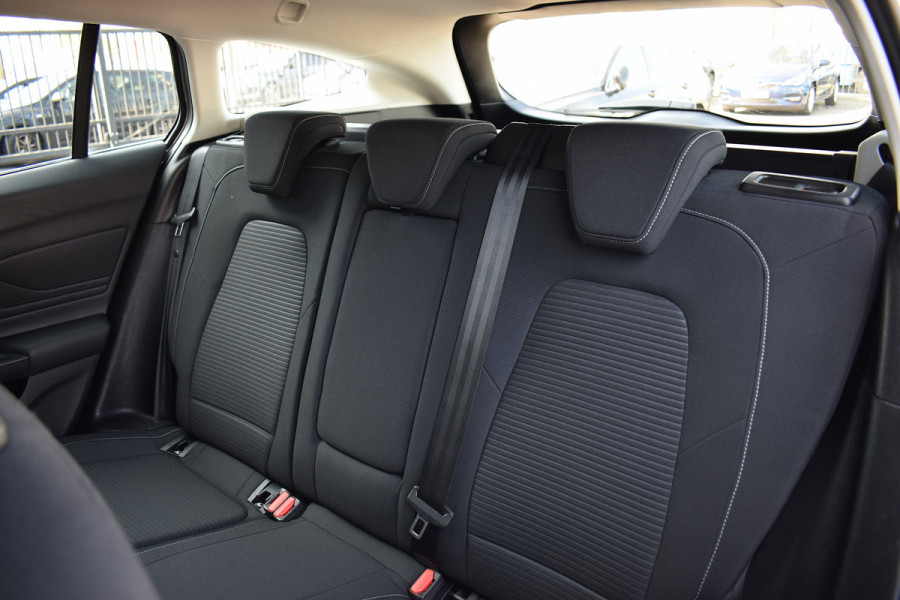 Ford FOCUS Wagon 1.5 EcoBoost Titanium Business | 150 Pk | Trekhaak | Stuur- en Stoelverw.