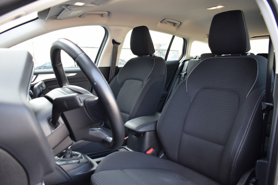 Ford FOCUS Wagon 1.5 EcoBoost Titanium Business | 150 Pk | Trekhaak | Stuur- en Stoelverw.
