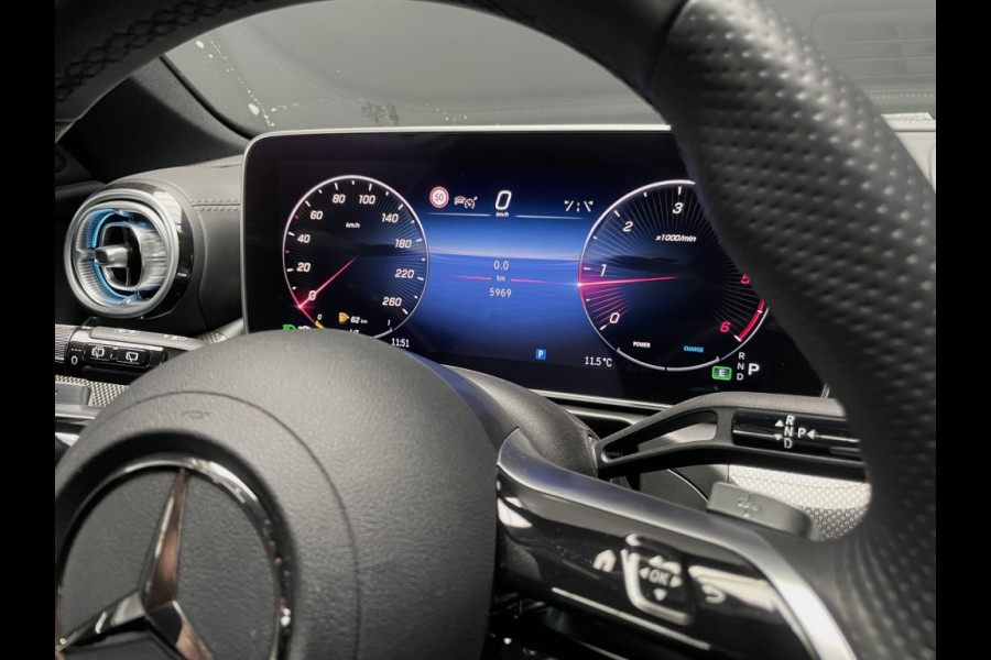 Mercedes-Benz C-Klasse Estate C220 AMG/elec stoelen/360camera/premium pakket