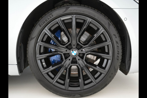 BMW 7 Serie 740d xDrive High Executive M-Sport-Pack Aut. *PANO | NAPPA-FULL-LEATHER | ADAPT.CRUISE | LASER-LED | SOFT-CLOSE | BOWERS/WILKINS-AUDIO | MEMORY-PACK | BLINDSPOT | TOP-VIEW | DAB+ | HEAD-UP | SHIFT-PADDLES | KEYLESS | 20''ALU*