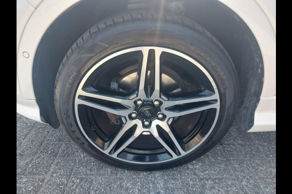 Ford Kuga 1.5 EcoBoost ST Line,Parelmoer wit,afneembare trekhaak,