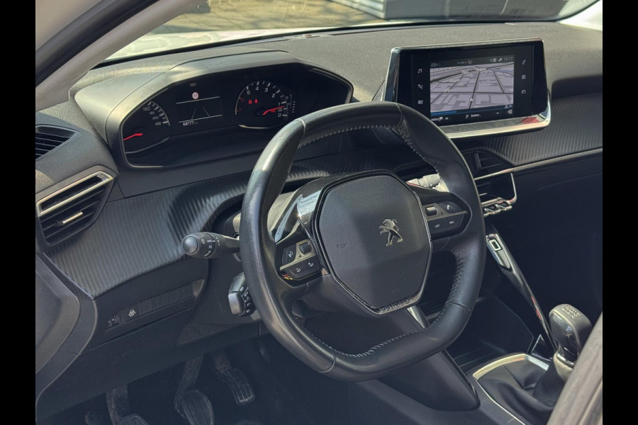 Peugeot 208 1.2 PureTech OUTLAW Edition - Apple CarPlay / Navigatie I Airco I LED I PDC I 68.000 KM -Dealer onderhouden