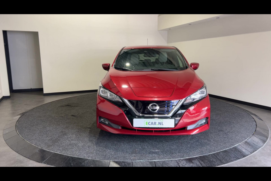 Nissan Leaf Tekna 40 kWh | Stoelverwarming | Lederen Bekleding | | SoH (batterijcheck) 85 % score!
