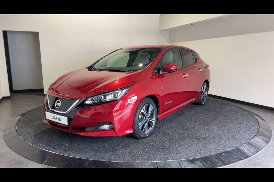 Nissan Leaf Tekna 40 kWh | Stoelverwarming | Lederen Bekleding | | SoH (batterijcheck) 85 % score!