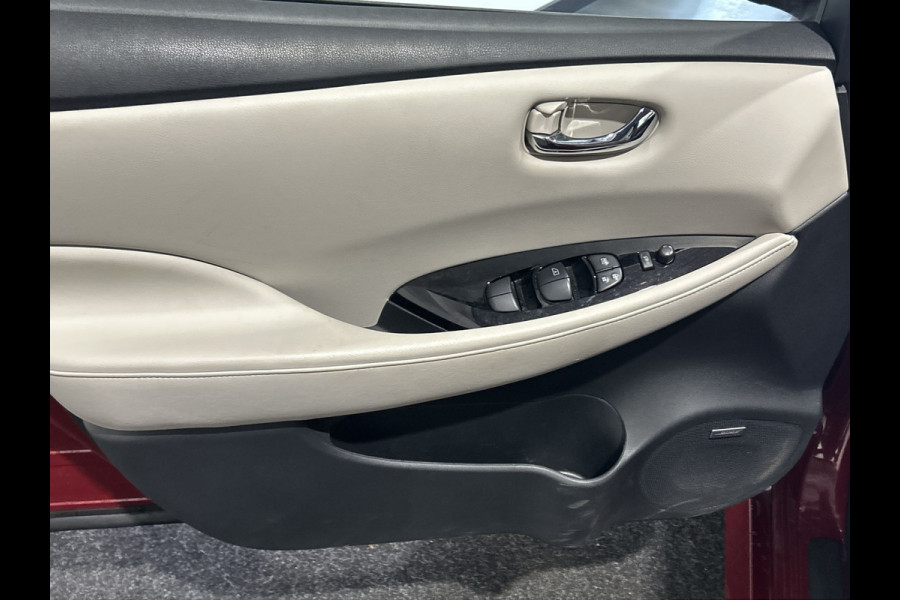 Nissan Leaf Tekna 40 kWh | Stoelverwarming | Lederen Bekleding | | SoH (batterijcheck) 85 % score!