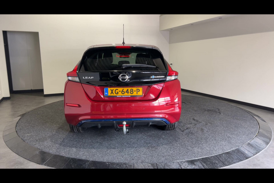 Nissan Leaf Tekna 40 kWh | Stoelverwarming | Lederen Bekleding | | SoH (batterijcheck) 85 % score!