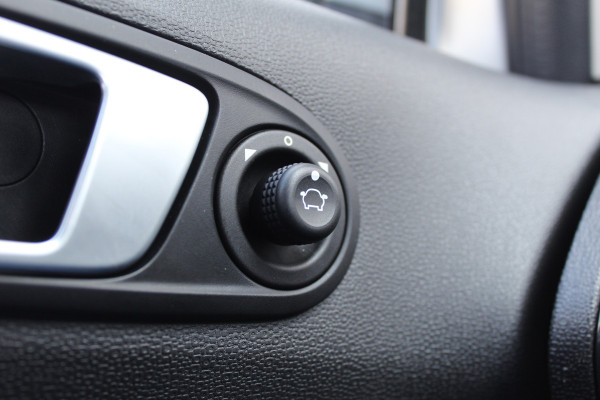 Ford EcoSport 1.0 EcoBoost 125PK Titanium | Origin NL | Trekhaak | Navigatie |  Bluetooth | Parkeersensoren