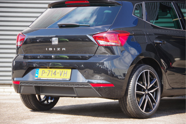 Seat Ibiza 1.0 TSI FR BI Xcellence AUT. LEDER/ALCANTARA, LED, ADAPT. CRUISE, CAMERA, CARPLAY, CLIMA, STOELVERWARMING