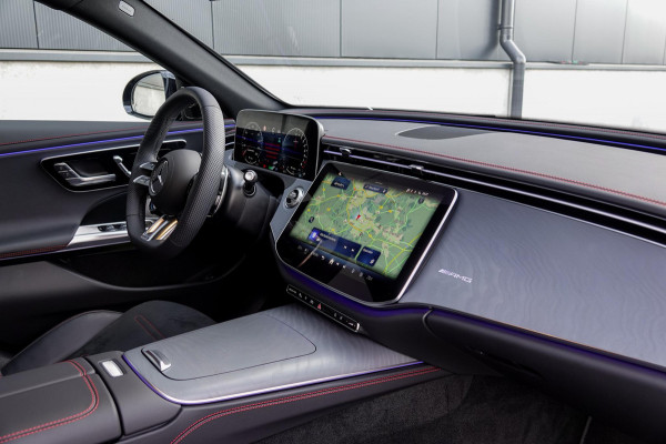 Mercedes-Benz E-Klasse Estate AMG 53 4MATIC+ *Burmester / Panorama / Surround-view / Memory / Elektr. trekhaak*