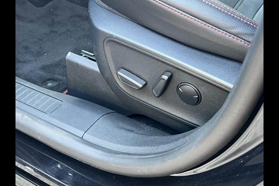 Ford Kuga 2.5 PHEV ST-Line X | Afneembare trekhaak | Adaptive cruise control | Head up Display | Winter Pack | Elektrische achterklep | 1.500 kg trekgewicht | Bang&Olufsen