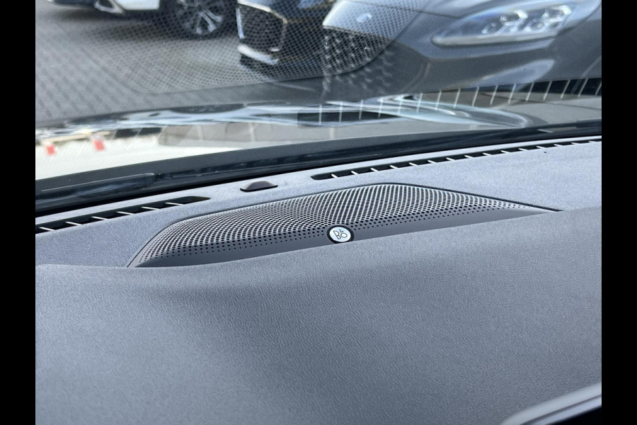Ford Kuga 2.5 PHEV ST-Line X | Afneembare trekhaak | Adaptive cruise control | Head up Display | Winter Pack | Elektrische achterklep | 1.500 kg trekgewicht | Bang&Olufsen