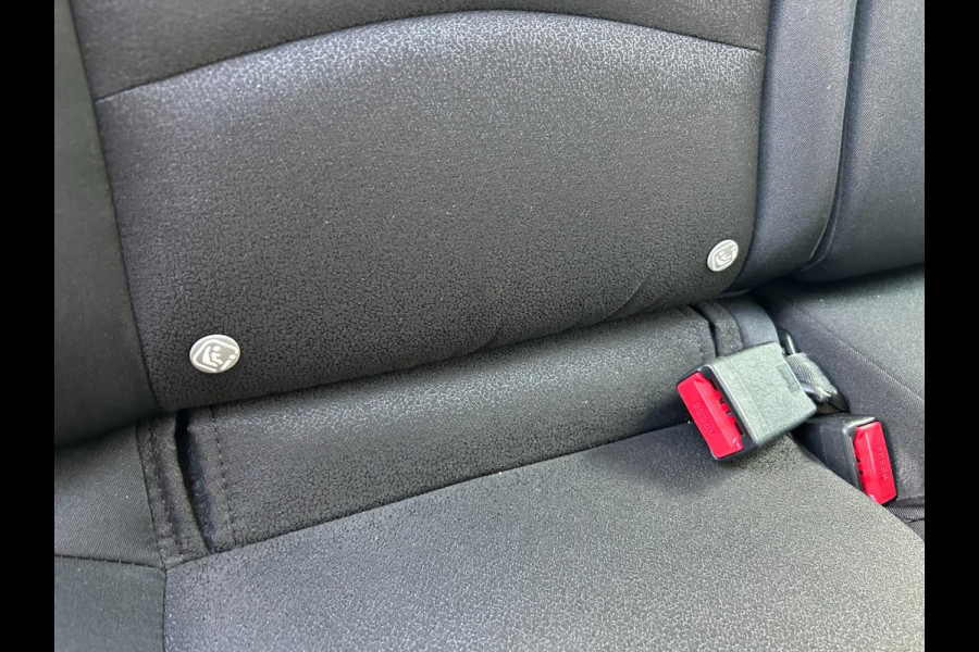 Mazda 2 1.5 Skyactiv-G S | BLUETOOTH | AUX/USB | STOELVERWARMING | CC | PDC | APK T/M 11-4-2027 | 1 JAAR BOVAG-GARANTIE | TOPSTAAT