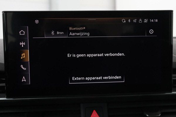 Audi A4 35 TFSI S edition | Stoelverwarming | B&O 3D Sound | Camera | Sportstoelen | Carplay | Full LED | Half leder | Virtual Cockpit | Navigatie | S Line