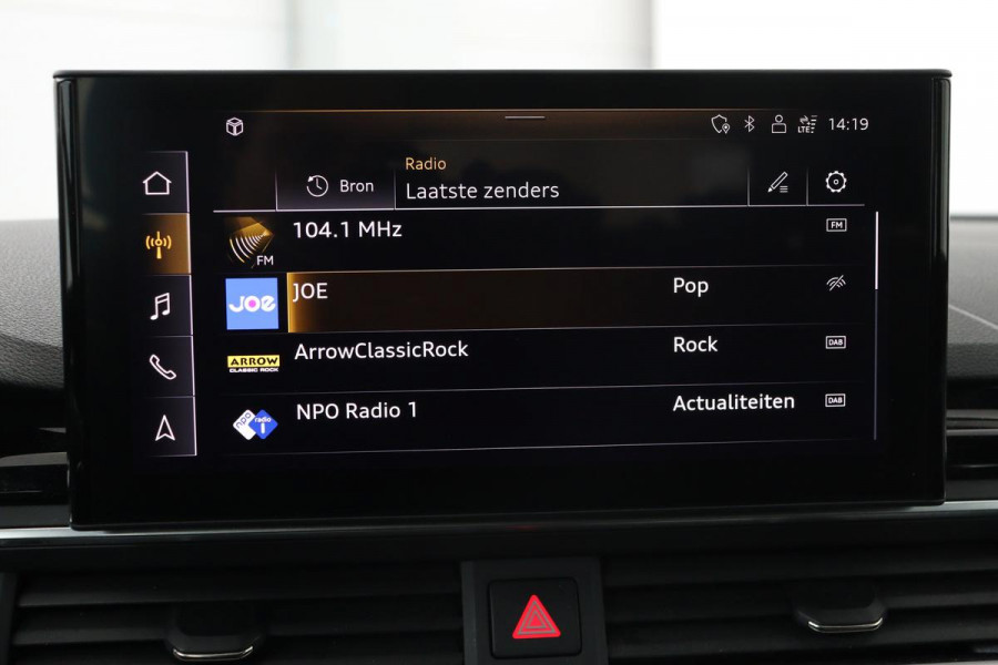 Audi A4 35 TFSI S edition | Stoelverwarming | B&O 3D Sound | Camera | Sportstoelen | Carplay | Full LED | Half leder | Virtual Cockpit | Navigatie | S Line