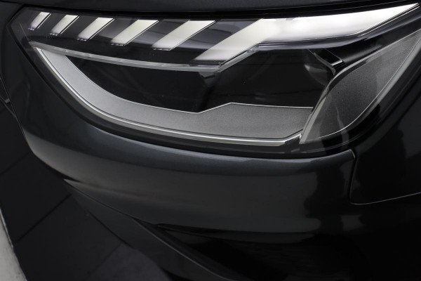 Audi A4 35 TFSI S edition | Stoelverwarming | B&O 3D Sound | Camera | Sportstoelen | Carplay | Full LED | Half leder | Virtual Cockpit | Navigatie | S Line