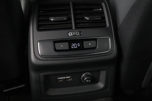 Audi A4 35 TFSI S edition | Stoelverwarming | B&O 3D Sound | Camera | Sportstoelen | Carplay | Full LED | Half leder | Virtual Cockpit | Navigatie | S Line