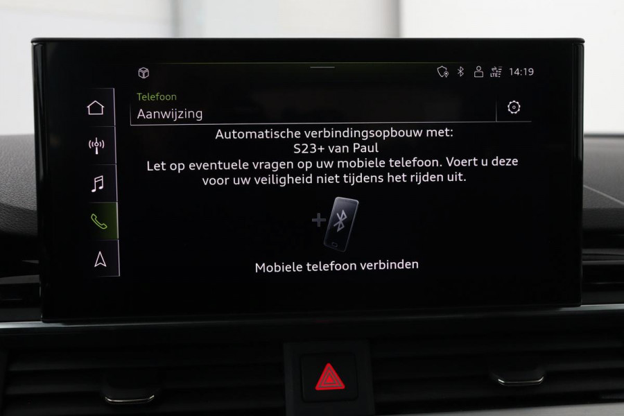 Audi A4 35 TFSI S edition | Stoelverwarming | B&O 3D Sound | Camera | Sportstoelen | Carplay | Full LED | Half leder | Virtual Cockpit | Navigatie | S Line
