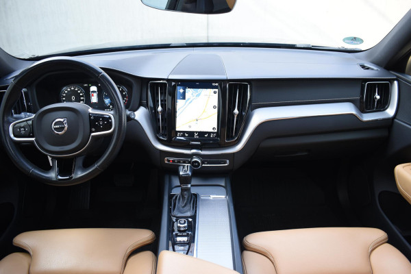 Volvo XC60 T5 250PK AWD Inscription / Navigatie / Cruise Control / Panorama Dak / Leder / LM Velgen /