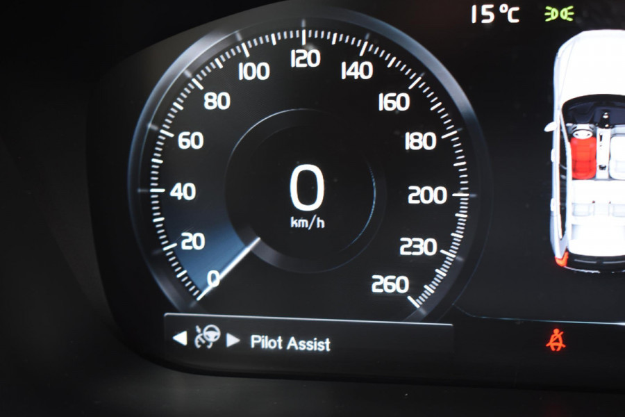 Volvo XC60 T5 250PK AWD Inscription / Navigatie / Cruise Control / Panorama Dak / Leder / LM Velgen /