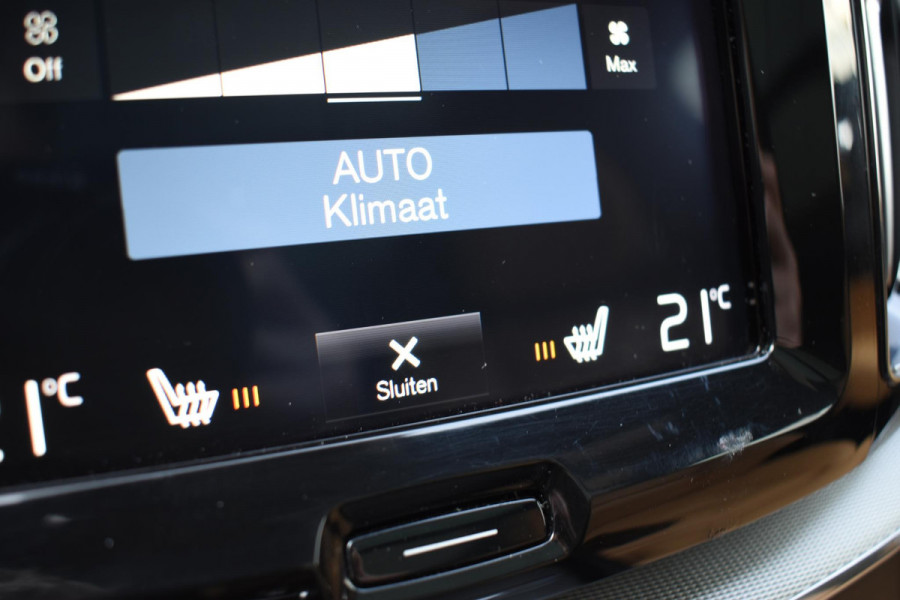 Volvo XC60 T5 250PK AWD Inscription / Navigatie / Cruise Control / Panorama Dak / Leder / LM Velgen /