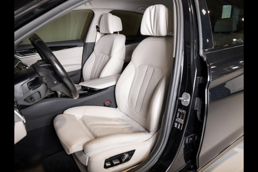 BMW 5 Serie 540i High Executive / 340pk / Leder / Achteruitrijcamera / Led