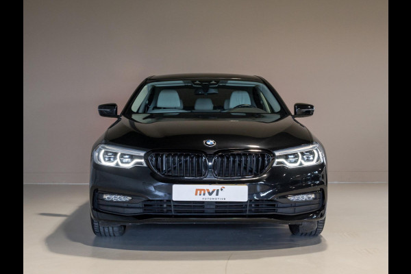 BMW 5 Serie 540i High Executive / 340pk / Leder / Achteruitrijcamera / Led